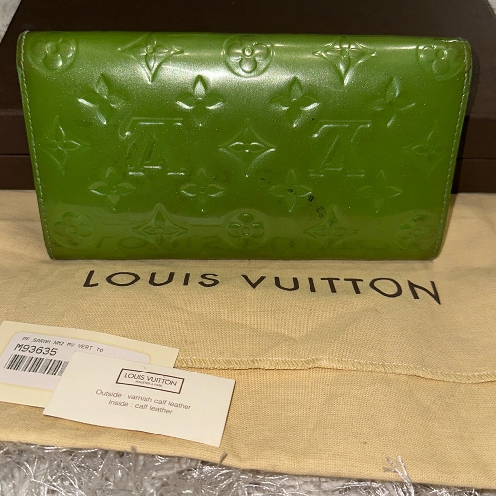 Louis Vuitton Sarah Wallet Monogram Vernis Vert Tonic - Picture 3 of 17